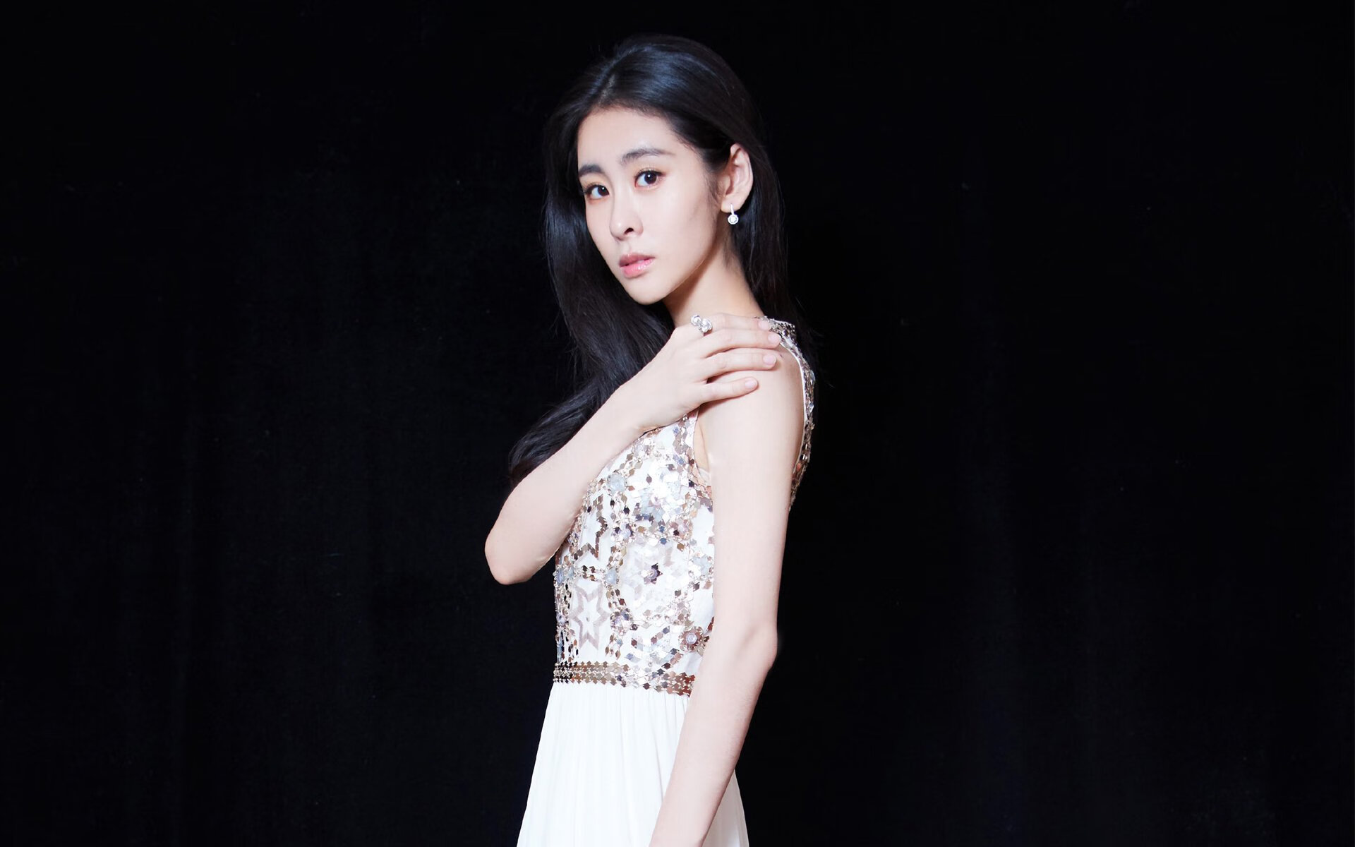 中超赛季控球权转移速度趋势，中超控股是什么概念