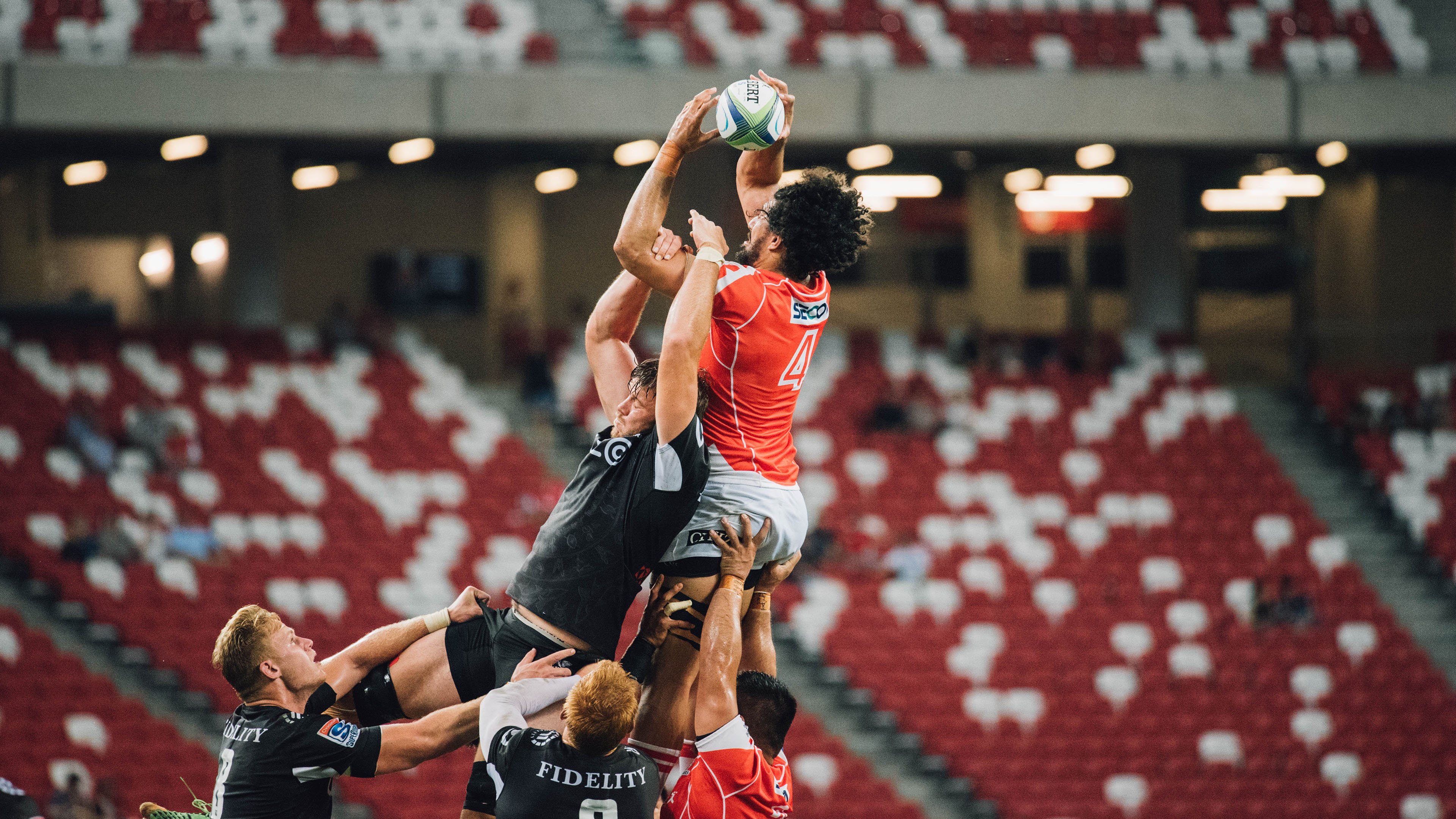 “诺克·达维德·彼得森的强力进攻,助南非队胜利在望”